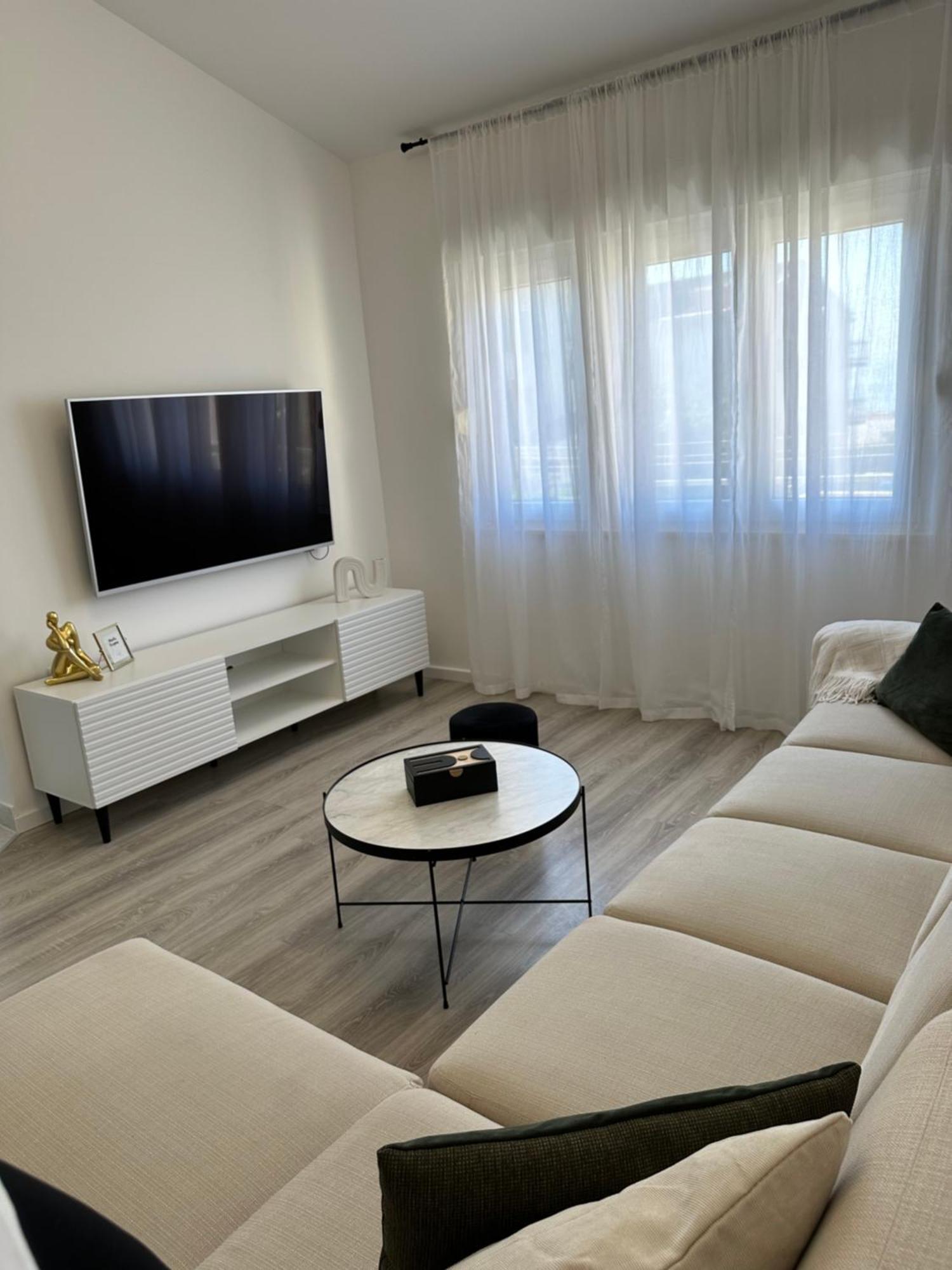 Deluxe Apartments Kate Makarska Exterior photo
