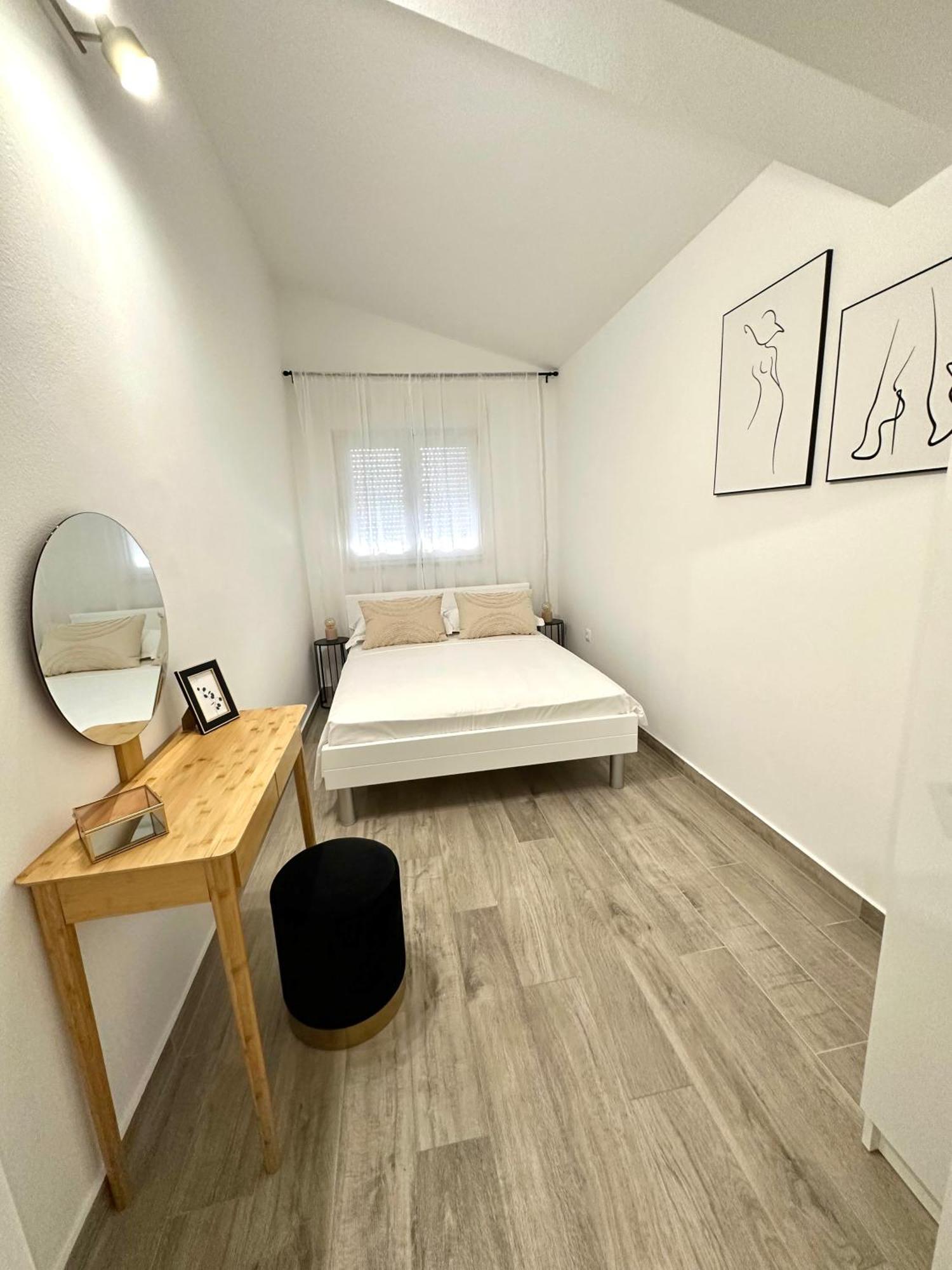 Deluxe Apartments Kate Makarska Exterior photo