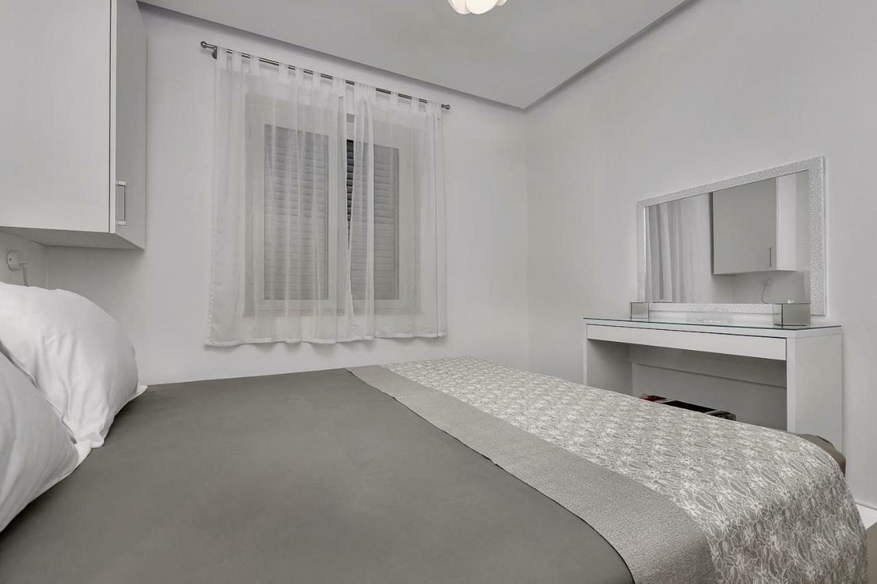 Deluxe Apartments Kate Makarska Exterior photo